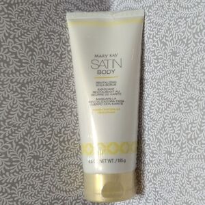 Mary Kay Satin Body Lotion - White and Gold